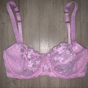 Victoria’s Secret Lavender Lace Bra 32DD